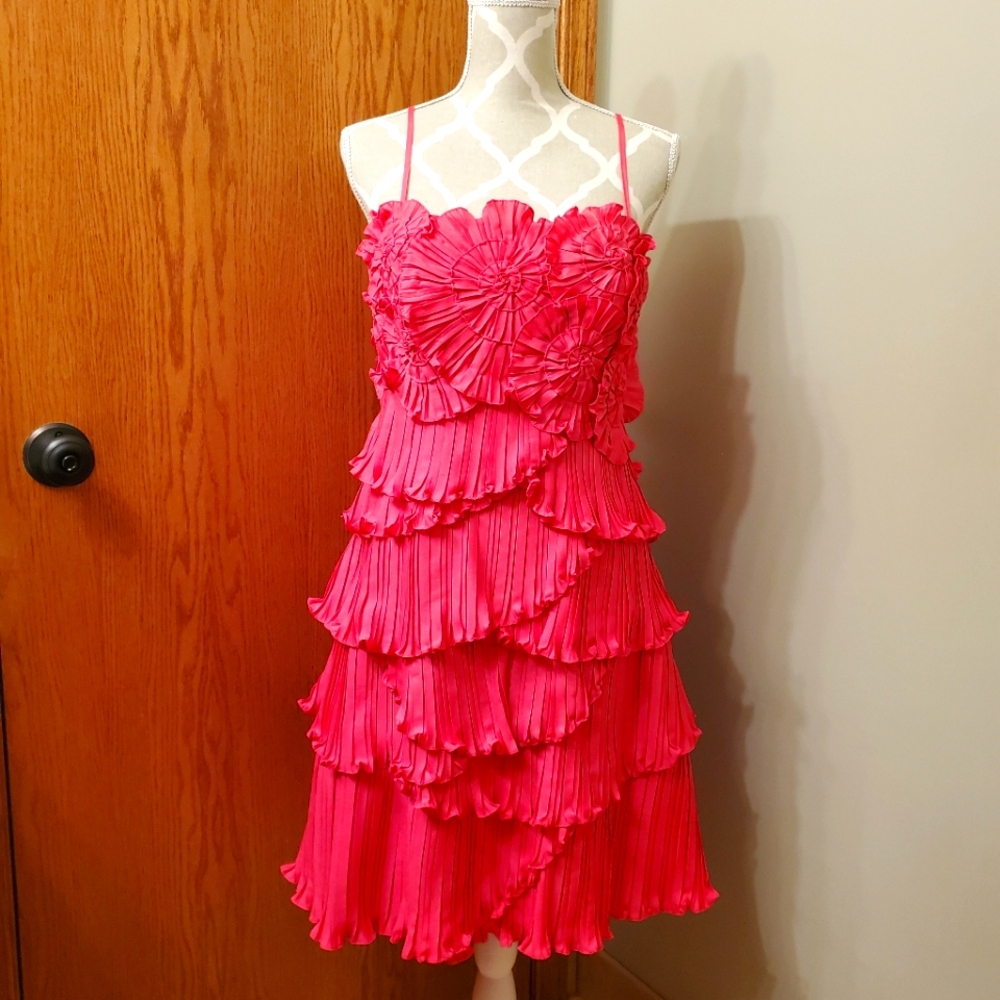 Simon Chang fuchsia rufle dress size 10